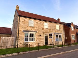 Photo 24- click for photo gallery